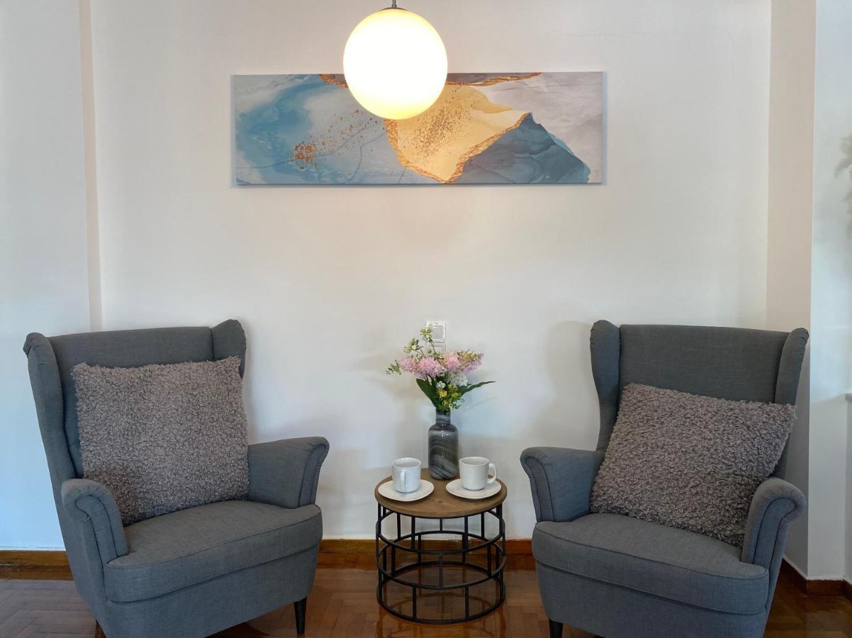 Galaxy Home Spacious & Renovated Apartment Афины Экстерьер фото