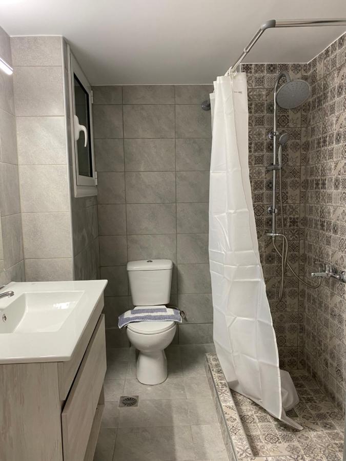 Galaxy Home Spacious & Renovated Apartment Афины Экстерьер фото